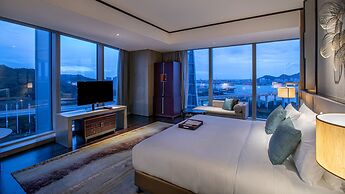 HUALUXE Xiamen Haicang Harbour View