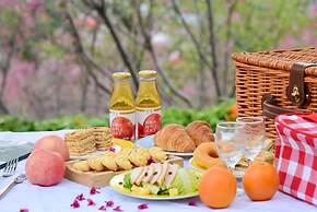 HUALUXE Xiamen Haicang Harbour View