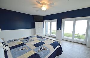 Waters Edge B&B Resort