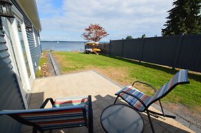 Waters Edge B&B Resort