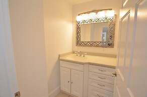 Waters Edge B&B Resort