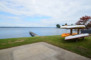 Waters Edge B&B Resort