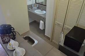 Hafersons Inn Hotel & Suites