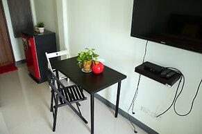 Bann Romyen Klang Dong