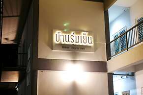 Bann Romyen Klang Dong