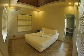 Villa Del Rey Resort CamSur powered by Cocotel