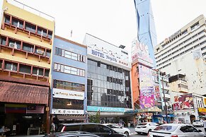Tang City Hotel, Petaling Street, Merdeka PNB 118 Tower