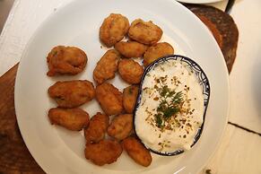 Larimar Boutique Hotel