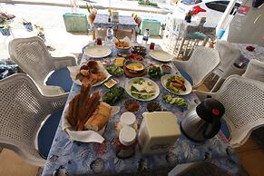 Larimar Boutique Hotel