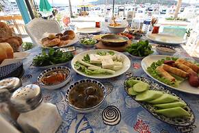 Larimar Boutique Hotel