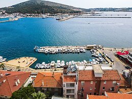 Larimar Boutique Hotel