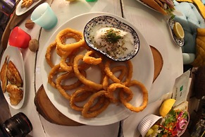 Larimar Boutique Hotel