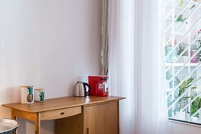 Nyx Chic Manor boutique hotel