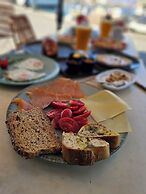 Nyx Chic Manor boutique hotel