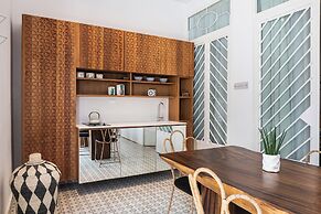 Nyx Chic Manor boutique hotel