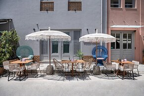 Nyx Chic Manor boutique hotel