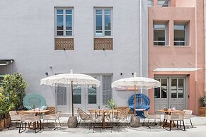 Nyx Chic Manor boutique hotel