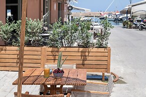 Nyx Chic Manor boutique hotel