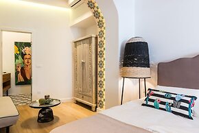 Nyx Chic Manor boutique hotel