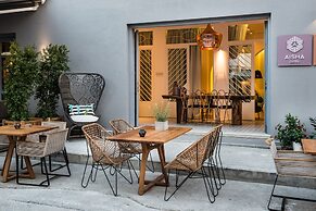 Nyx Chic Manor boutique hotel