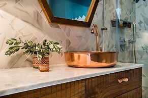 Nyx Chic Manor boutique hotel