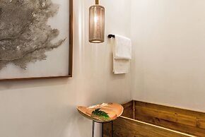 Nyx Chic Manor boutique hotel