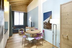 Color Home Suite Apartments