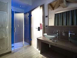 Color Home Suite Apartments