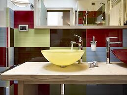 Color Home Suite Apartments