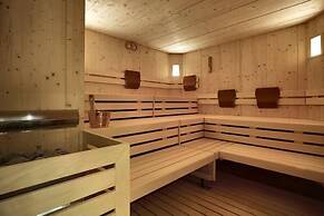 Color Home Suite Apartments