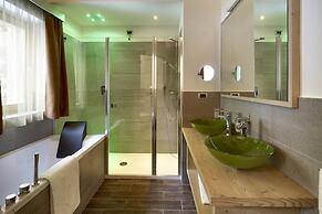 Color Home Suite Apartments