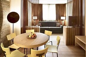 Color Home Suite Apartments