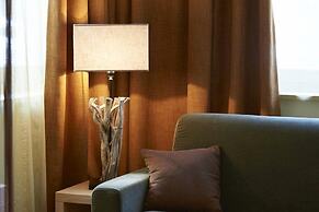 Color Home Suite Apartments