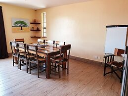 Acacia Tree Lodge
