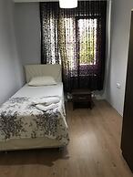 Zoviya Hill White Apart