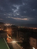 Zoviya Hill White Apart