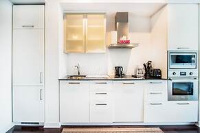 MiCasa Suites - Modern Executive Condo