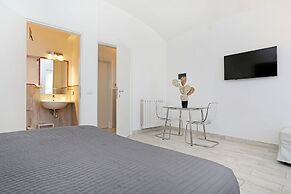 Houspitality Nero B&B