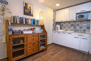 Mike's House Jerusalem