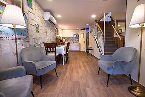 Mike's House Jerusalem