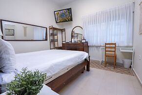 Mike's House Jerusalem