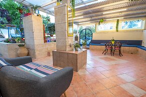 Mike's House Jerusalem