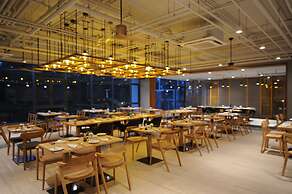 Oakwood Hotel and Residence Sriracha