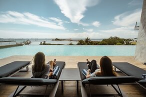 Oakwood Hotel and Residence Sriracha