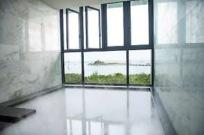 Oakwood Hotel and Residence Sriracha