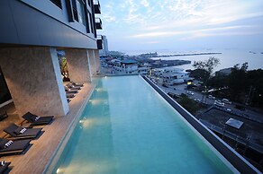 Oakwood Hotel and Residence Sriracha