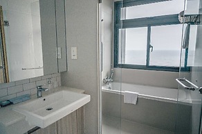 Oakwood Hotel and Residence Sriracha