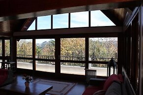 Griffin Phillips Boutique