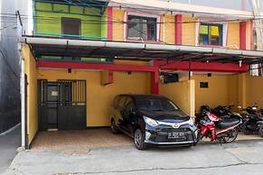 Reddoorz near Gajah Mada Plaza 2