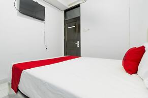 Reddoorz near Gajah Mada Plaza 2